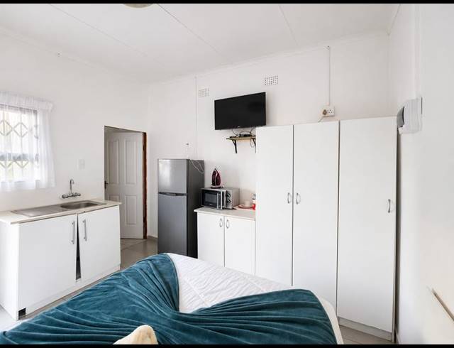1 BEDROOM PROPERTY TO RENT IN MTHATHA CENTRAL